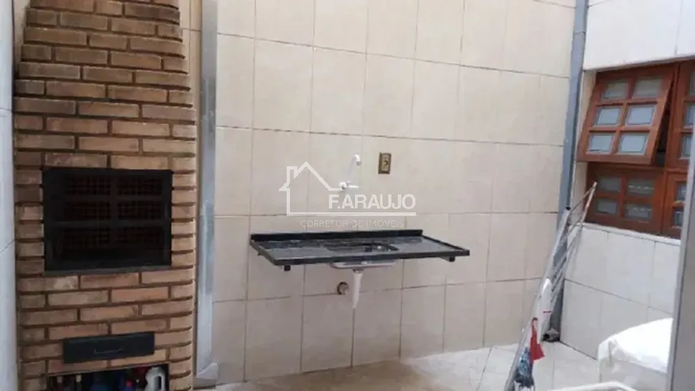 Casa, 3 quartos, 200 m² - Foto 2