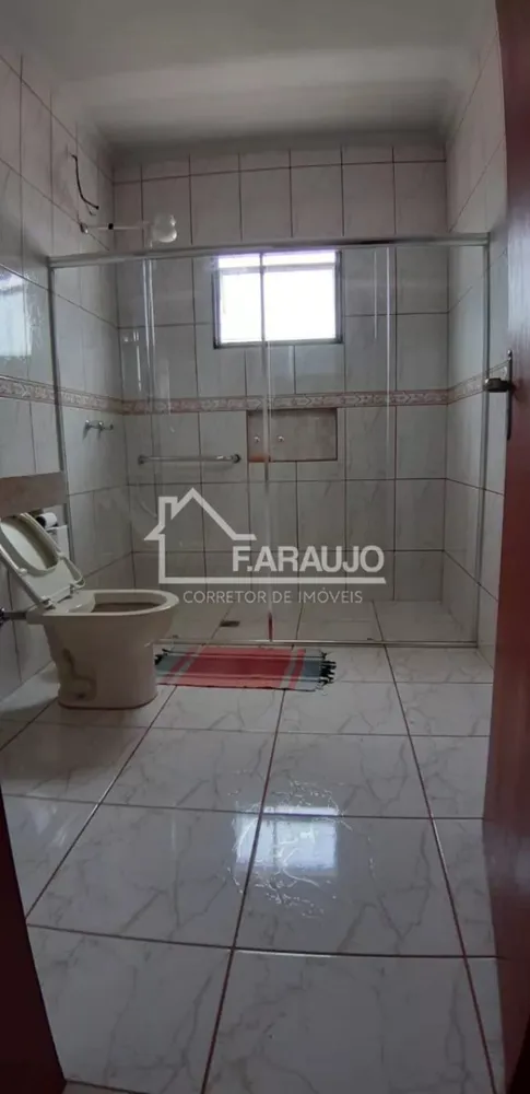 Casa, 4 quartos, 240 m² - Foto 12