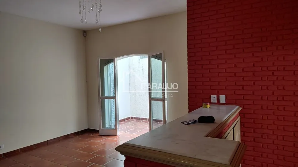 Casa, 4 quartos, 265 m² - Foto 8
