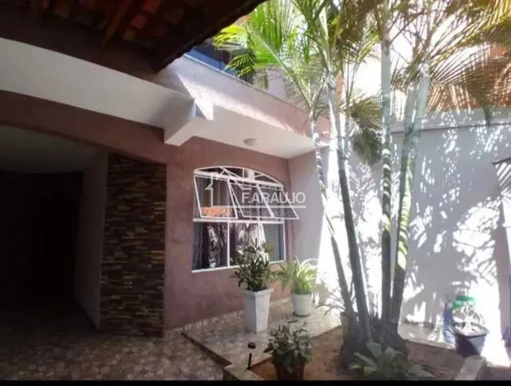Casa, 3 quartos, 150 m² - Foto 1