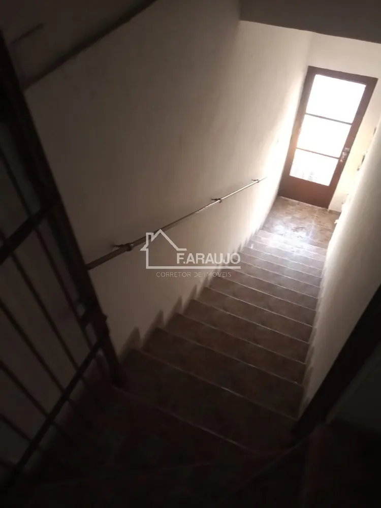 Casa, 4 quartos, 265 m² - Foto 2