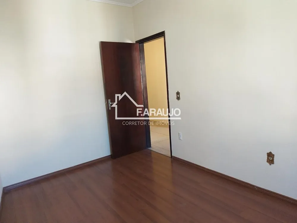 Casa, 5 quartos, 182 m² - Foto 11
