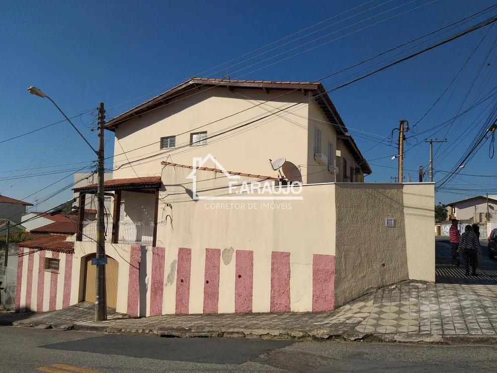 Casa, 5 quartos, 182 m² - Foto 1
