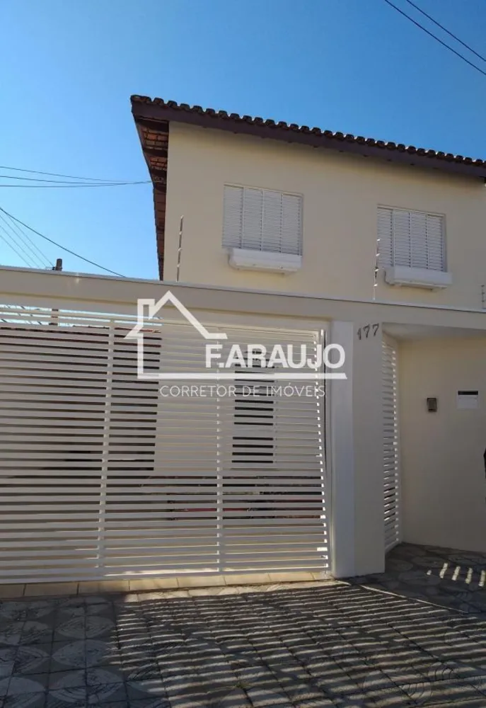 Casa, 5 quartos, 182 m² - Foto 3