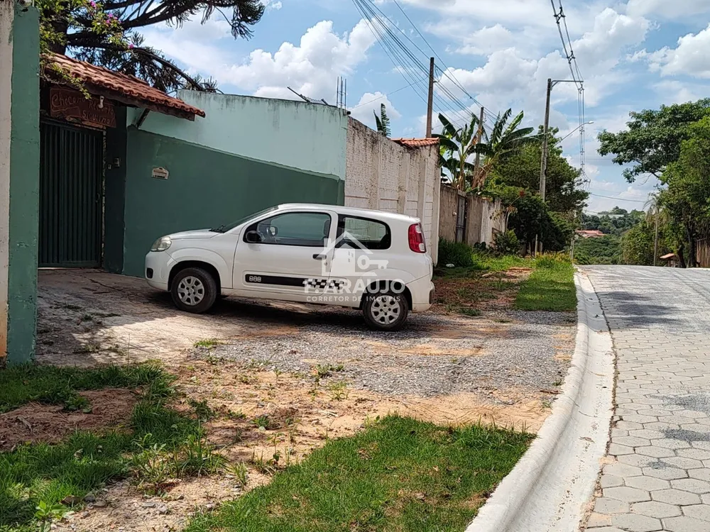 Chácara, 3 quartos, 2280 m² - Foto 1