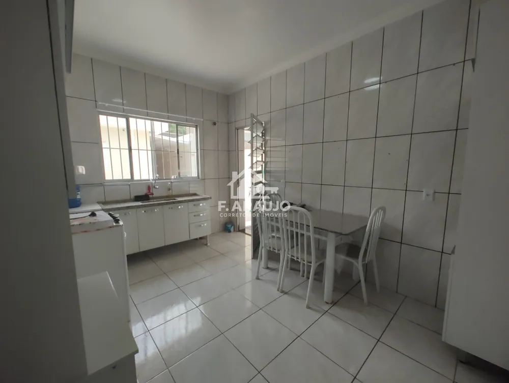 Casa, 4 quartos, 218 m² - Foto 12