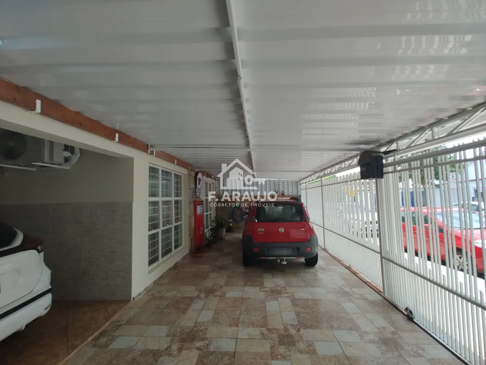 Casa, 4 quartos, 218 m² - Foto 3