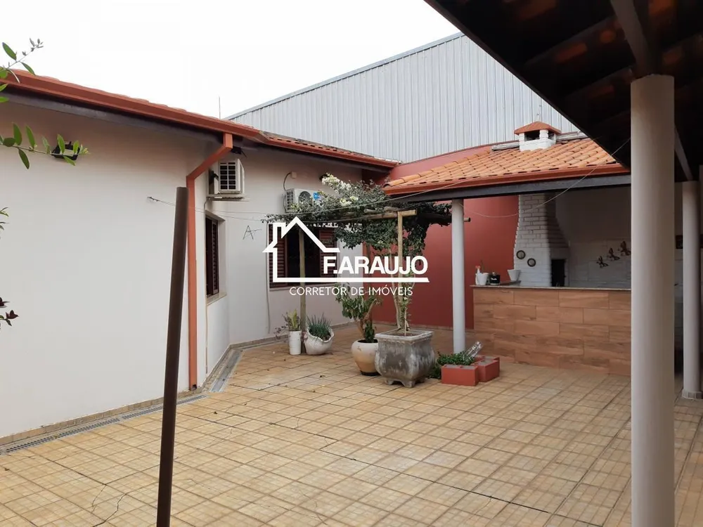 Casa, 3 quartos, 304 m² - Foto 2