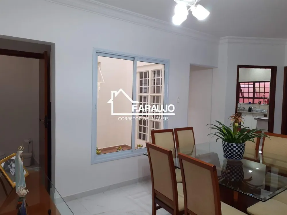 Casa, 3 quartos, 304 m² - Foto 10