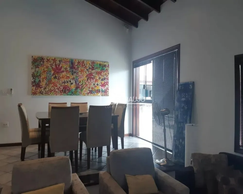 Casa, 3 quartos, 300 m² - Foto 3