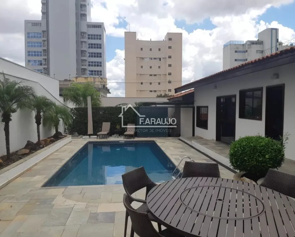 Casa, 3 quartos, 300 m² - Foto 11