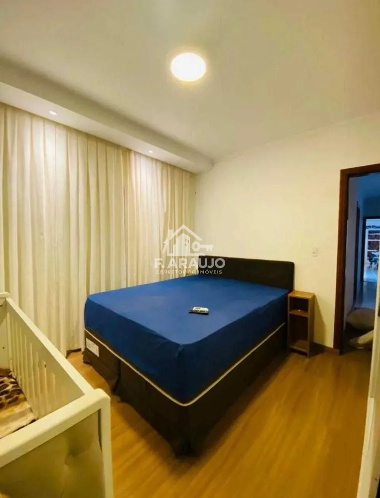 Casa, 3 quartos, 164 m² - Foto 4