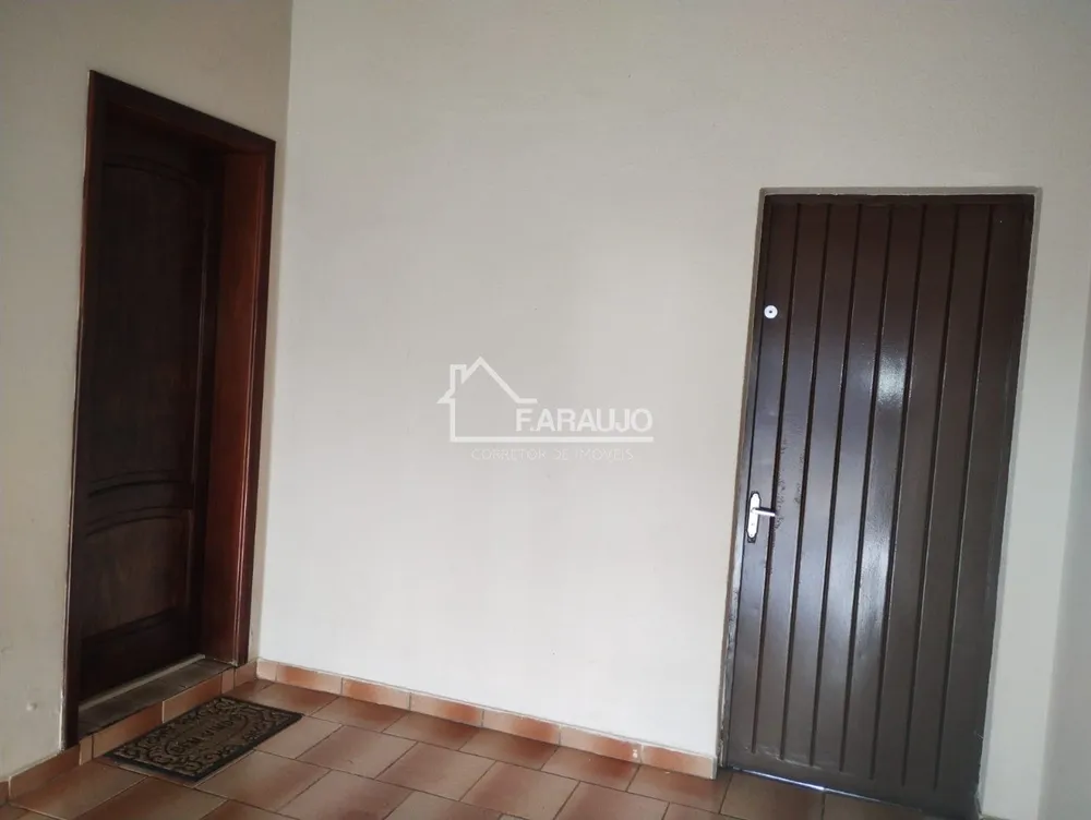 Casa, 2 quartos, 208 m² - Foto 11