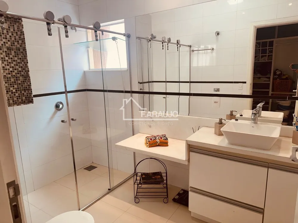 Casa, 2 quartos, 230 m² - Foto 8