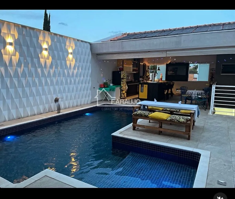 Casa, 2 quartos, 230 m² - Foto 1