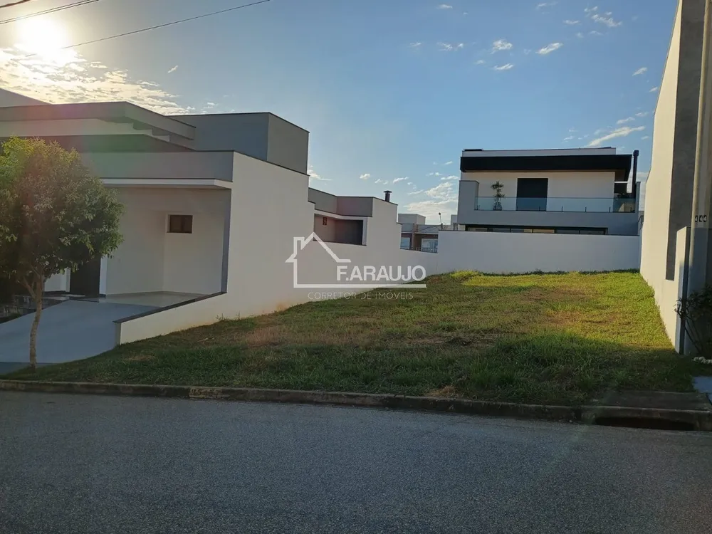 Loteamento e Condomínio, 257 m² - Foto 1
