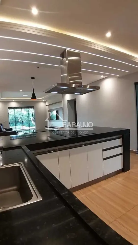 Chácara, 3 quartos, 1000 m² - Foto 2