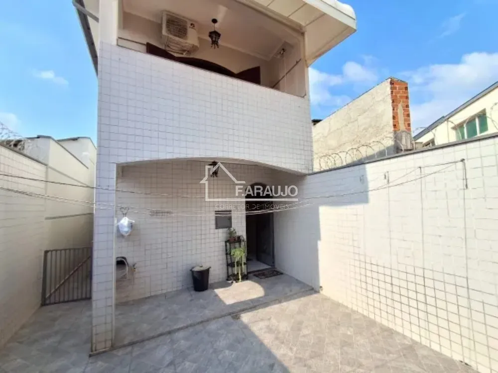 Casa, 3 quartos, 234 m² - Foto 10