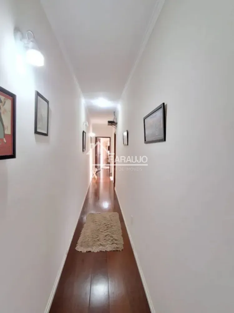 Casa, 3 quartos, 234 m² - Foto 14