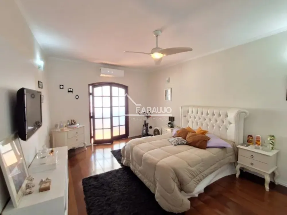 Casa, 3 quartos, 234 m² - Foto 8