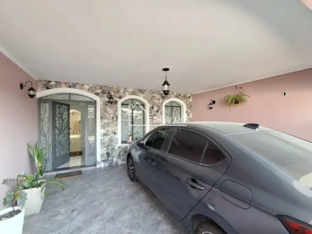 Casa, 3 quartos, 234 m² - Foto 1