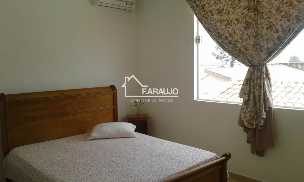 Casa, 3 quartos, 234 m² - Foto 10