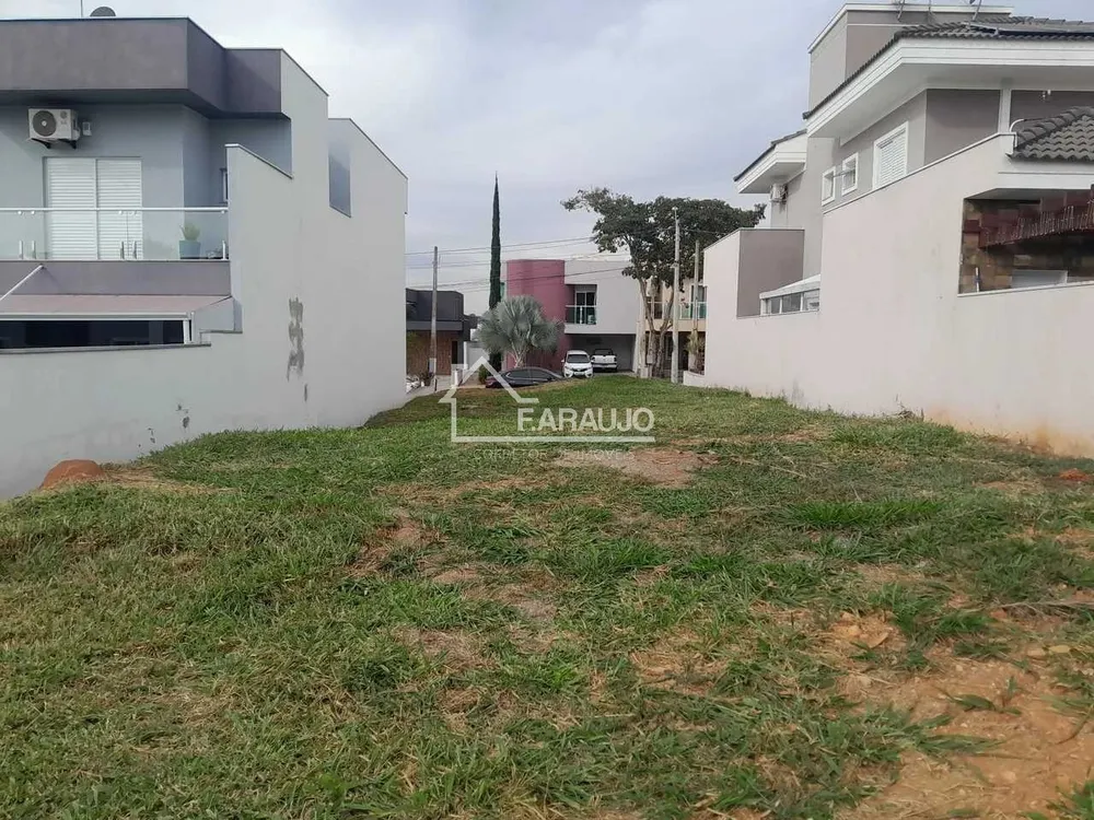 Loteamento e Condomínio, 275 m² - Foto 1