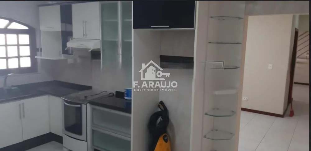 Casa, 3 quartos, 185 m² - Foto 7