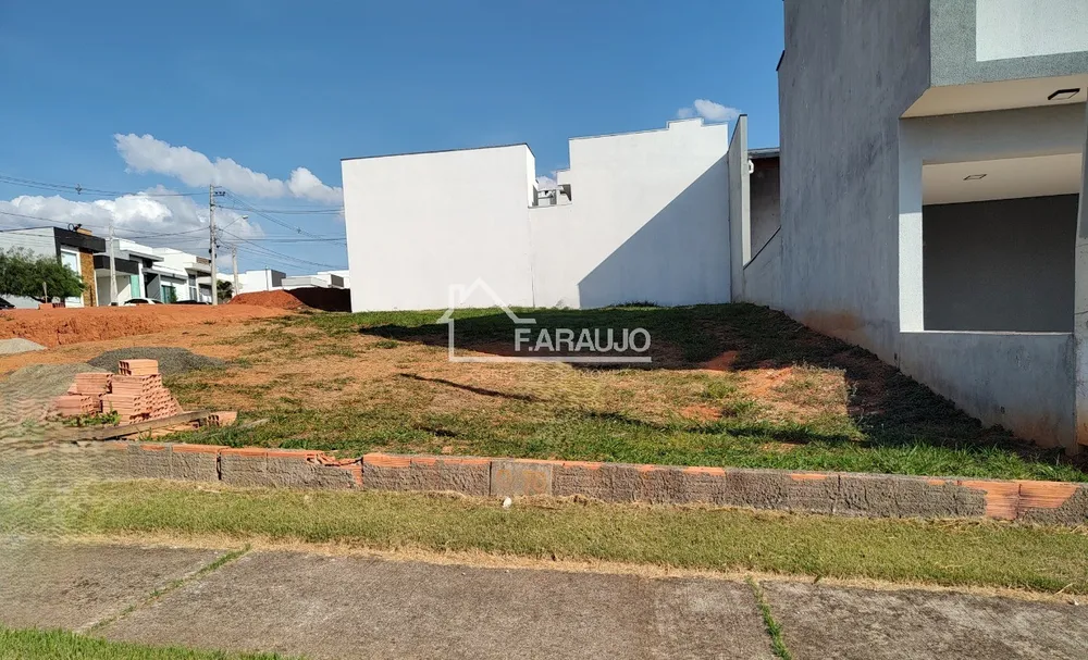 Loteamento e Condomínio, 154 m² - Foto 1