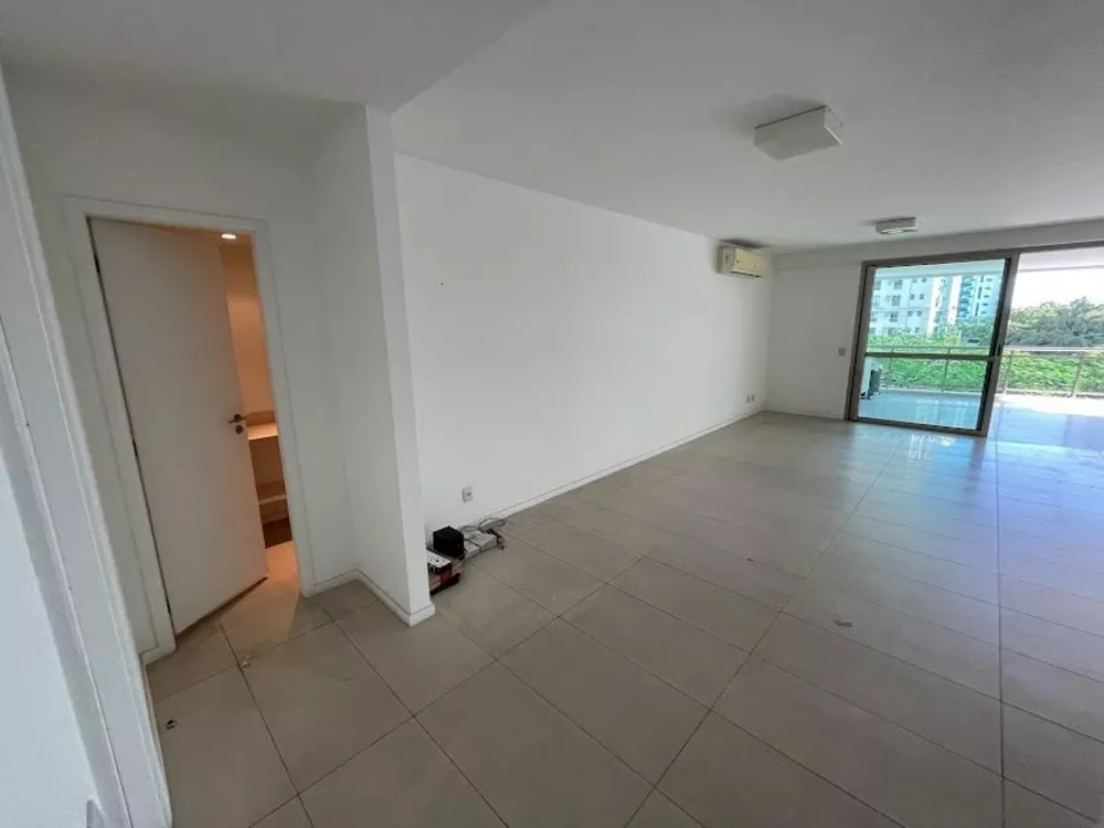 Apartamento à venda com 4 quartos, 275m² - Foto 3