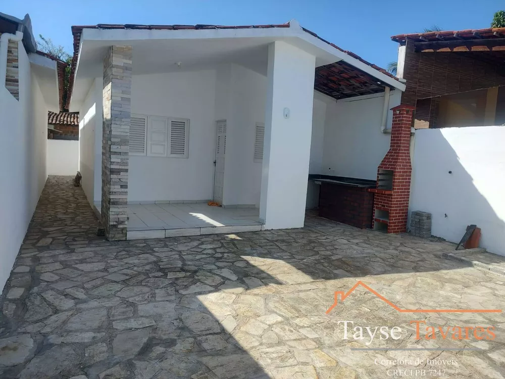 Casa à venda com 2 quartos, 70m² - Foto 2