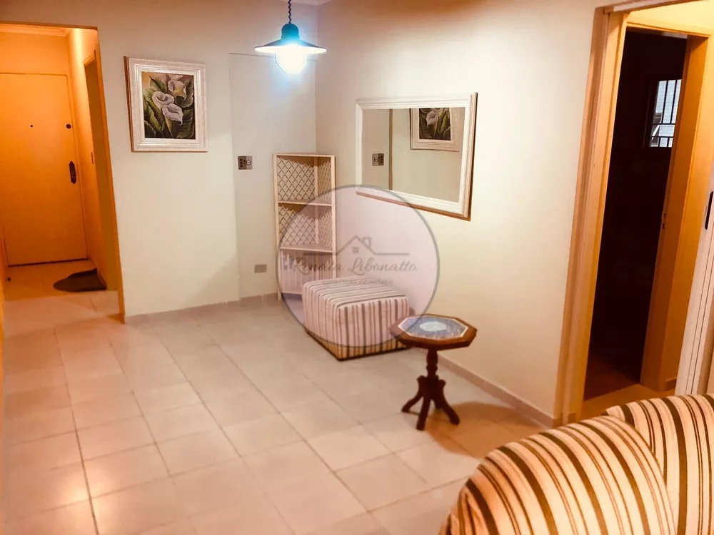 Apartamento à venda com 2 quartos, 70m² - Foto 3