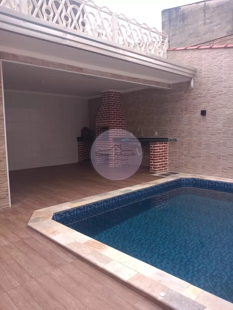 Casa à venda com 3 quartos, 190m² - Foto 2