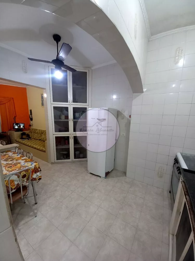 Casa à venda com 2 quartos, 90m² - Foto 4