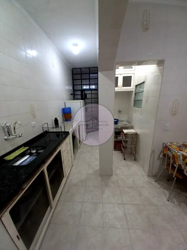 Casa à venda com 2 quartos, 90m² - Foto 2