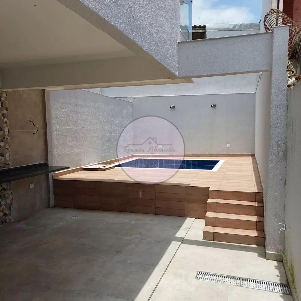 Sobrado à venda com 3 quartos, 130m² - Foto 1