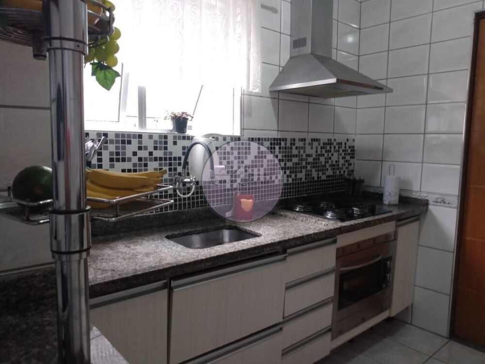 Apartamento à venda com 3 quartos, 89m² - Foto 2