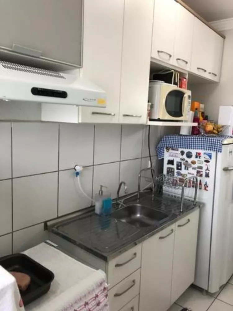 Apartamento à venda com 1 quarto, 44m² - Foto 2