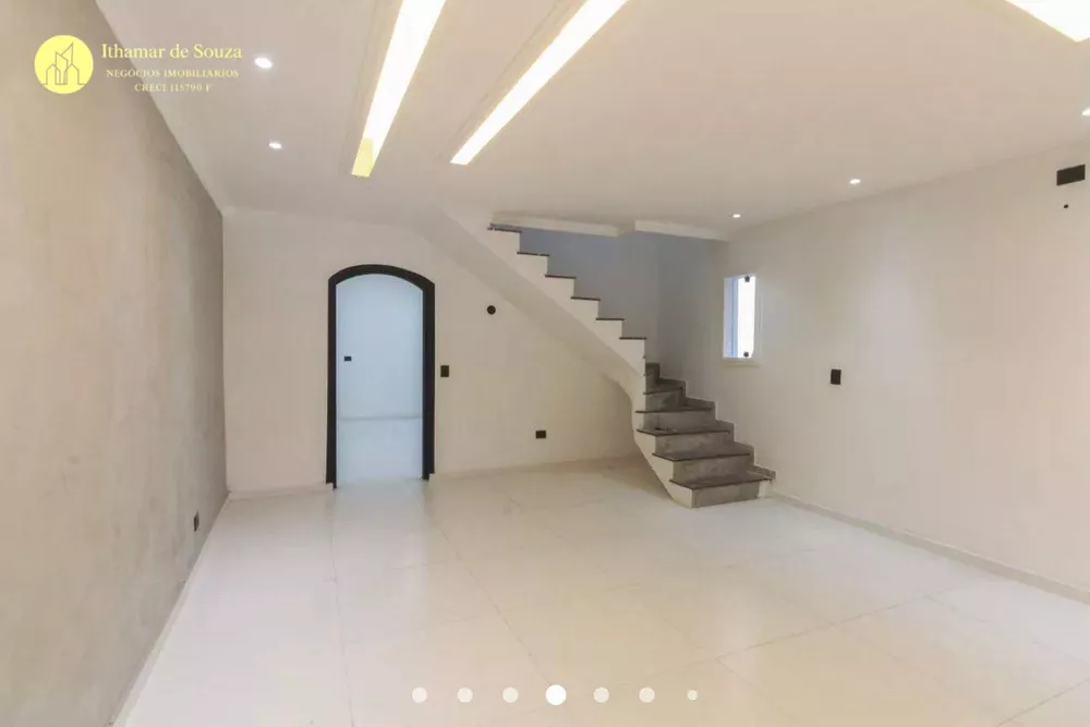 Sobrado, 3 quartos, 216 m² - Foto 2