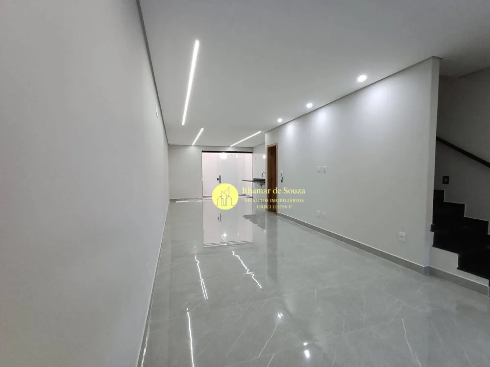 Sobrado, 4 quartos, 212 m² - Foto 2