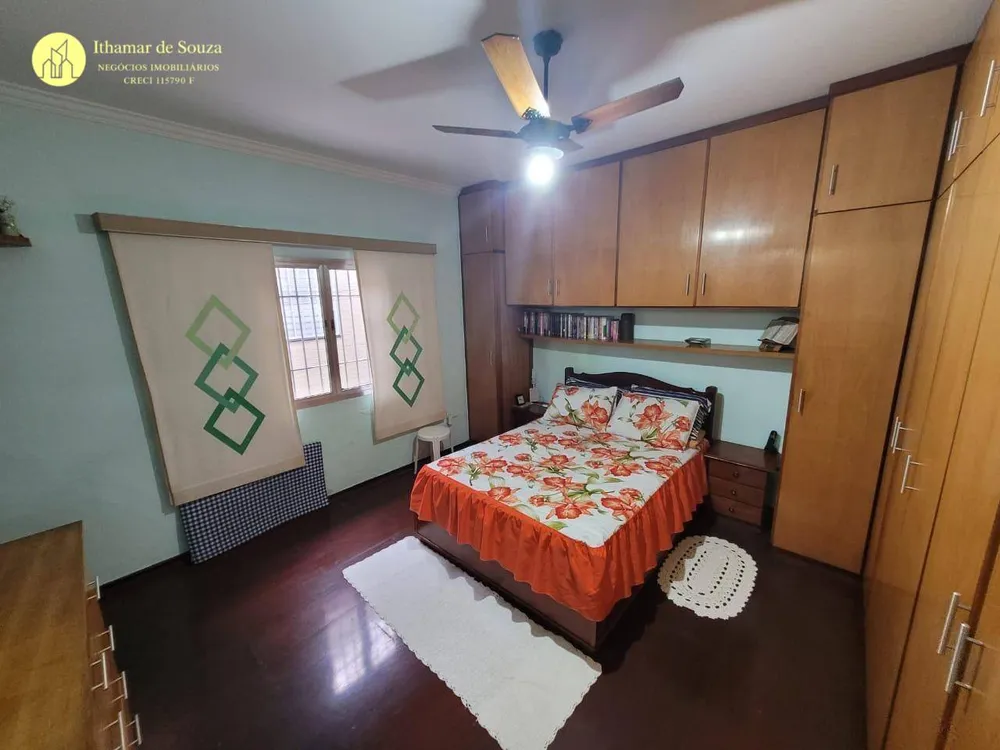 Casa, 3 quartos, 207 m² - Foto 1