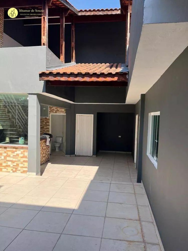 Casa, 3 quartos, 260 m² - Foto 1