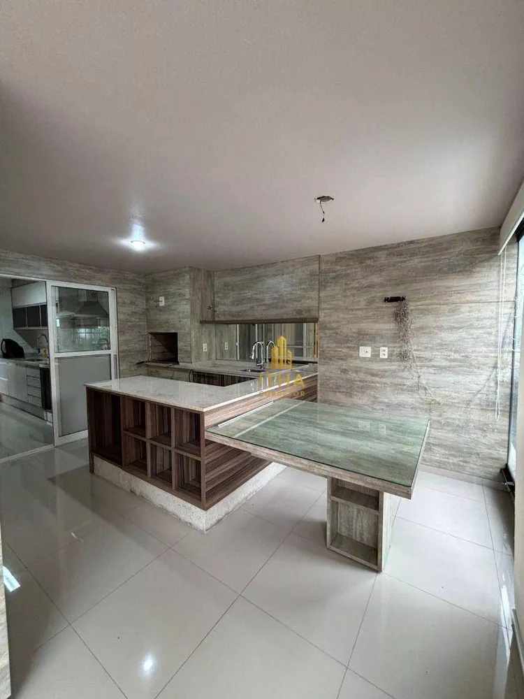 Apartamento, 3 quartos, 215 m² - Foto 3
