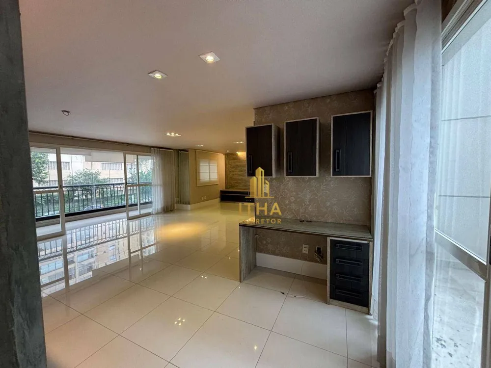 Apartamento, 3 quartos, 215 m² - Foto 5