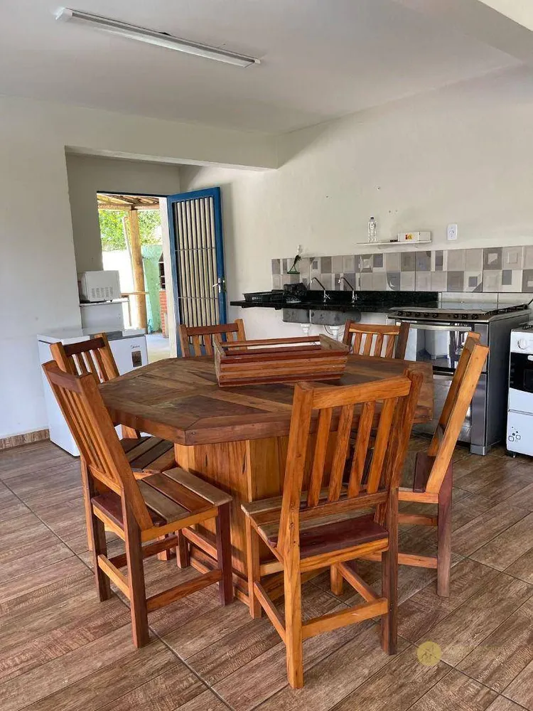 Chácara, 3 quartos, 2500 m² - Foto 1