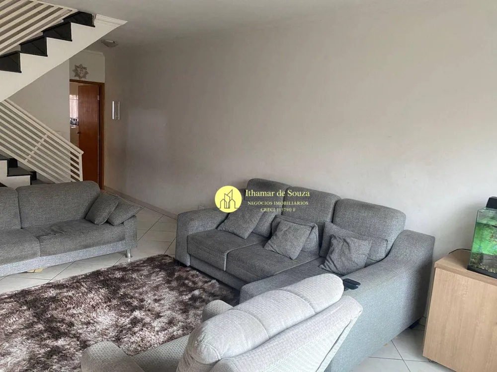 Sobrado, 3 quartos, 229 m² - Foto 2