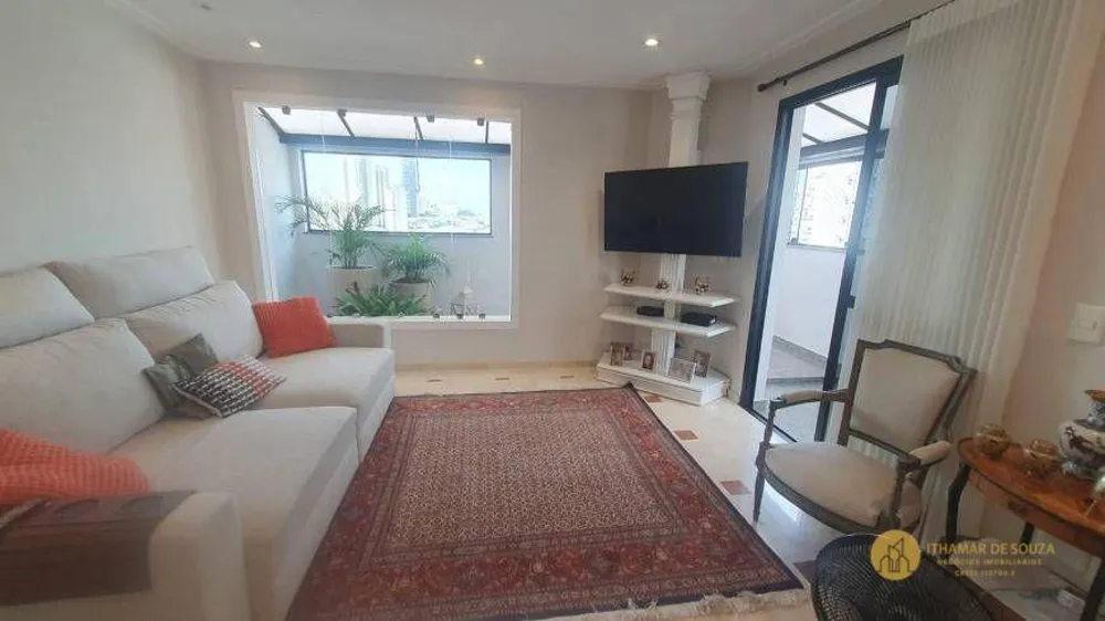 Cobertura, 3 quartos, 196 m² - Foto 2
