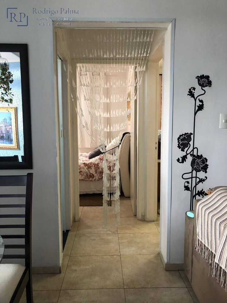 Apartamento à venda com 2 quartos, 75m² - Foto 4