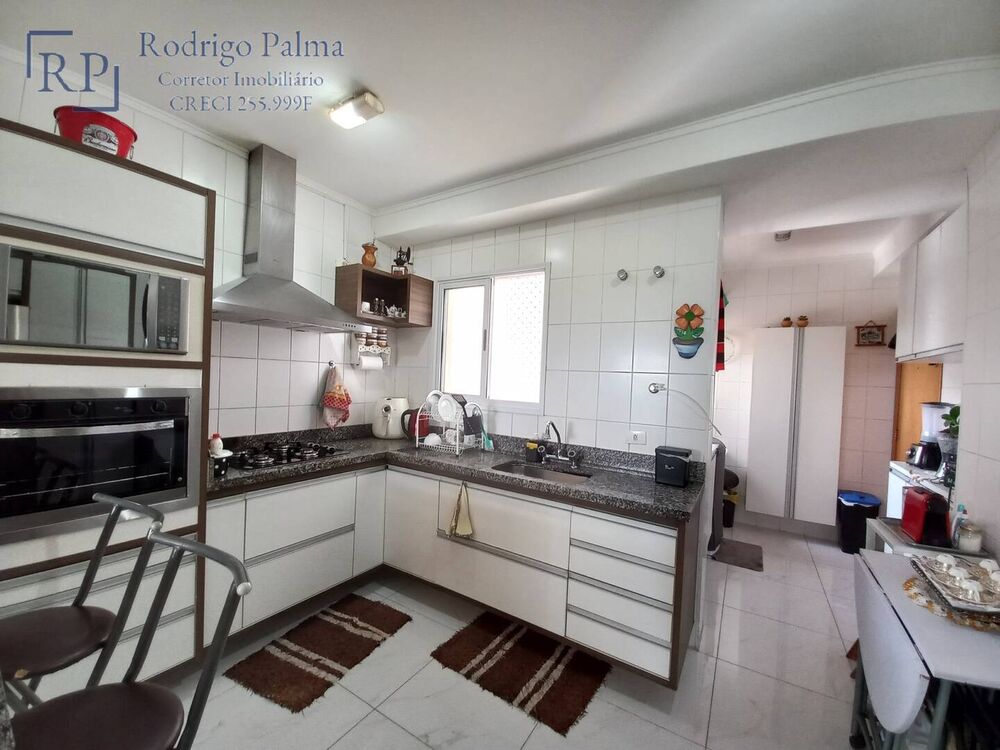 Apartamento à venda com 3 quartos, 107m² - Foto 1