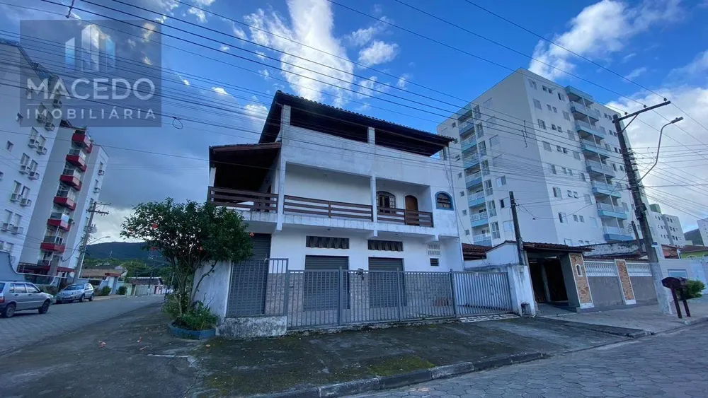 Casa, 9 quartos, 418 m² - Foto 1